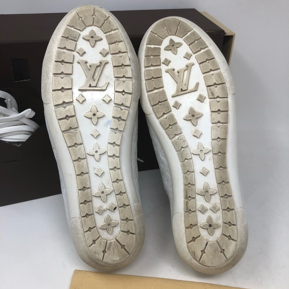 Authentic Louis Vuitton white leather sneakers - Picture 4 of 8